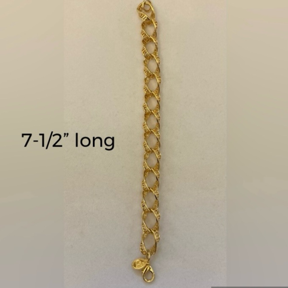 Vintage Gold Tone Link Bracelet - Picture 3 of 14